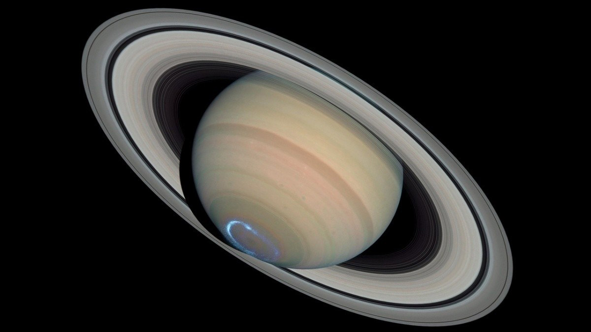 Destello en saturno